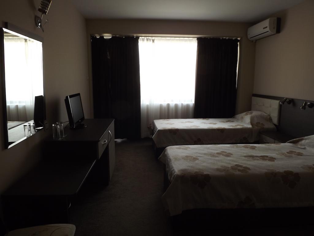 Hotel Bulgaria Petrich (Blagoevgrad) Δωμάτιο φωτογραφία
